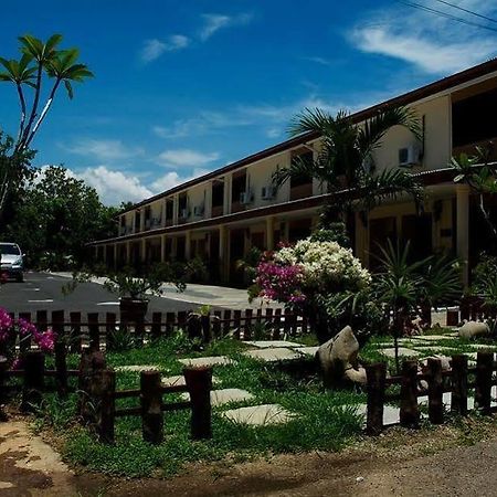 Putra Putri Lodge Кангар Екстер'єр фото